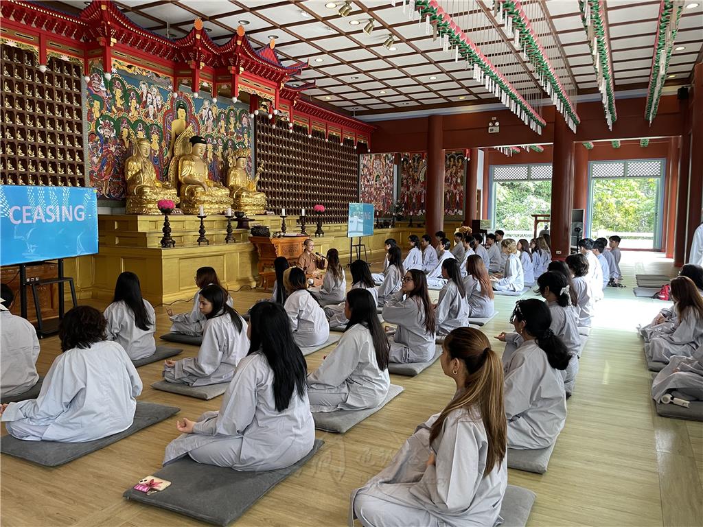菲律賓人間學院 (Humanistic Academy)